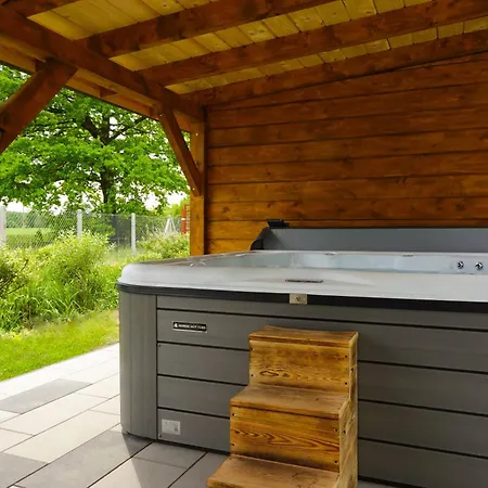 Wyraj Nad Pilica Holiday home Ponikla