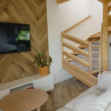 Wyraj Nad Pilica Holiday home Ponikla