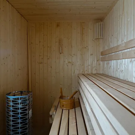 Wyraj Nad Pilica Holiday home Ponikla
